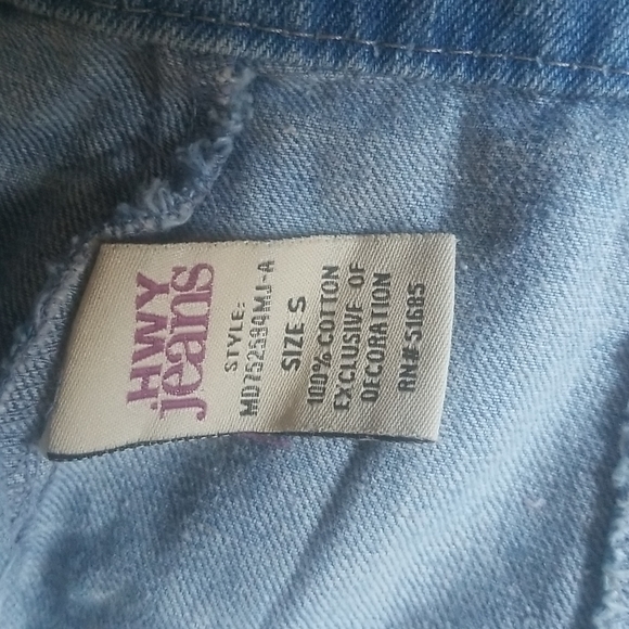 Women's Cropped Denim Jacket size Small - Picture 8 of 9